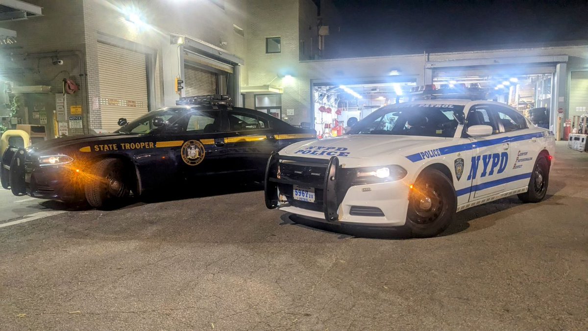 NYPDHighway's tweet photo. Last night officers from Hwy5 teamed up with @nyspolice Troop NYC to target speeding and aggressive drivers  on SI Highways. #VisionZero #teamwork https://t.co/ncWuXrdJUz