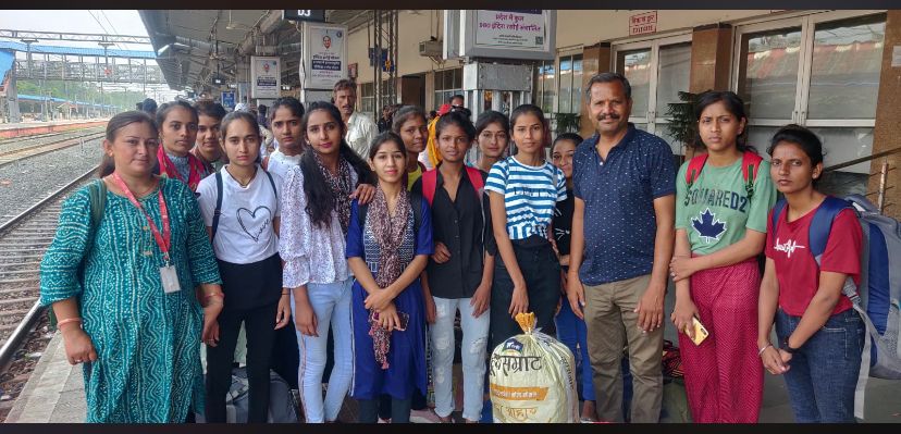 Project Manzil (@manzilproject) on Twitter photo 26 girls from Bhilwara on their way to Jaipur to work in Hospitals after completing their skill training, facilitated by #ProjectManzil. Let's celebrate the achievement of these girls and wish more such girls follow their footsteps.
<a href="/IPEGlobal/">IPE Global Limited</a> 26 girls from Bhilwara on their way to Jaipur to work in Hospitals after completing their skill training, facilitated by #ProjectManzil. Let's celebrate the achievement of these girls and wish more such girls follow their footsteps.
<a href="/IPEGlobal/">IPE Global Limited</a>