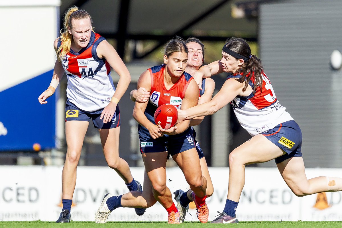 Big VFLW footy season so far. More than pleased with my efforts if I'm honest. I have a few VAFA and VFL games still before my season is over. Would love to do AFLW. That's my next goal. #footyfocus23 #vflw #vfl #caseydemons #vafawomans #grassrootsfootball @CaseyDemonsFC