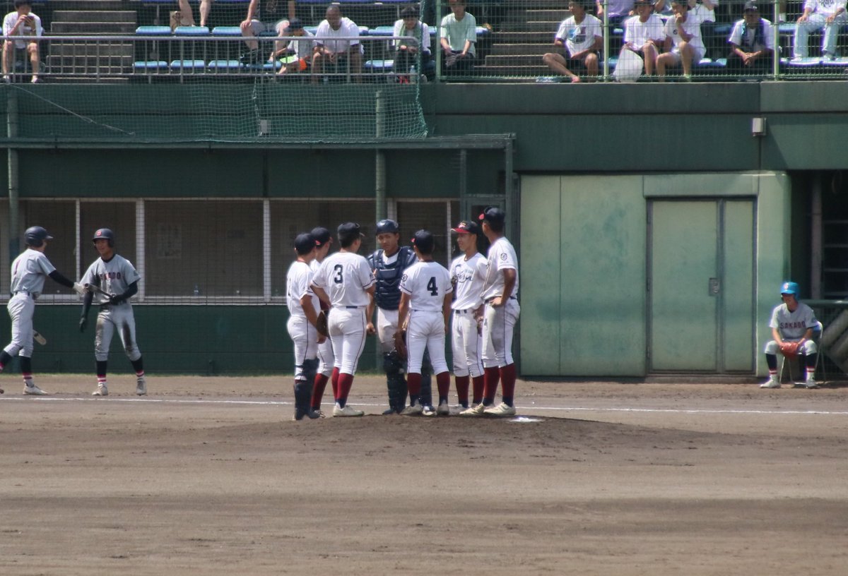 7/21(金) 夏季埼玉県大会4回戦
狭山清陵4-3坂戸

厳しい試合展開で、苦しいところをなんとか逆転、サヨナラにできたのはこれからのチームにとって大きいです。
夏特有の雰囲気を味わえたことと同時にサヨナラに持ち込めたことを次に活かしたいと思います。

次戦も沢山のご声援宜しくお願いします🔥