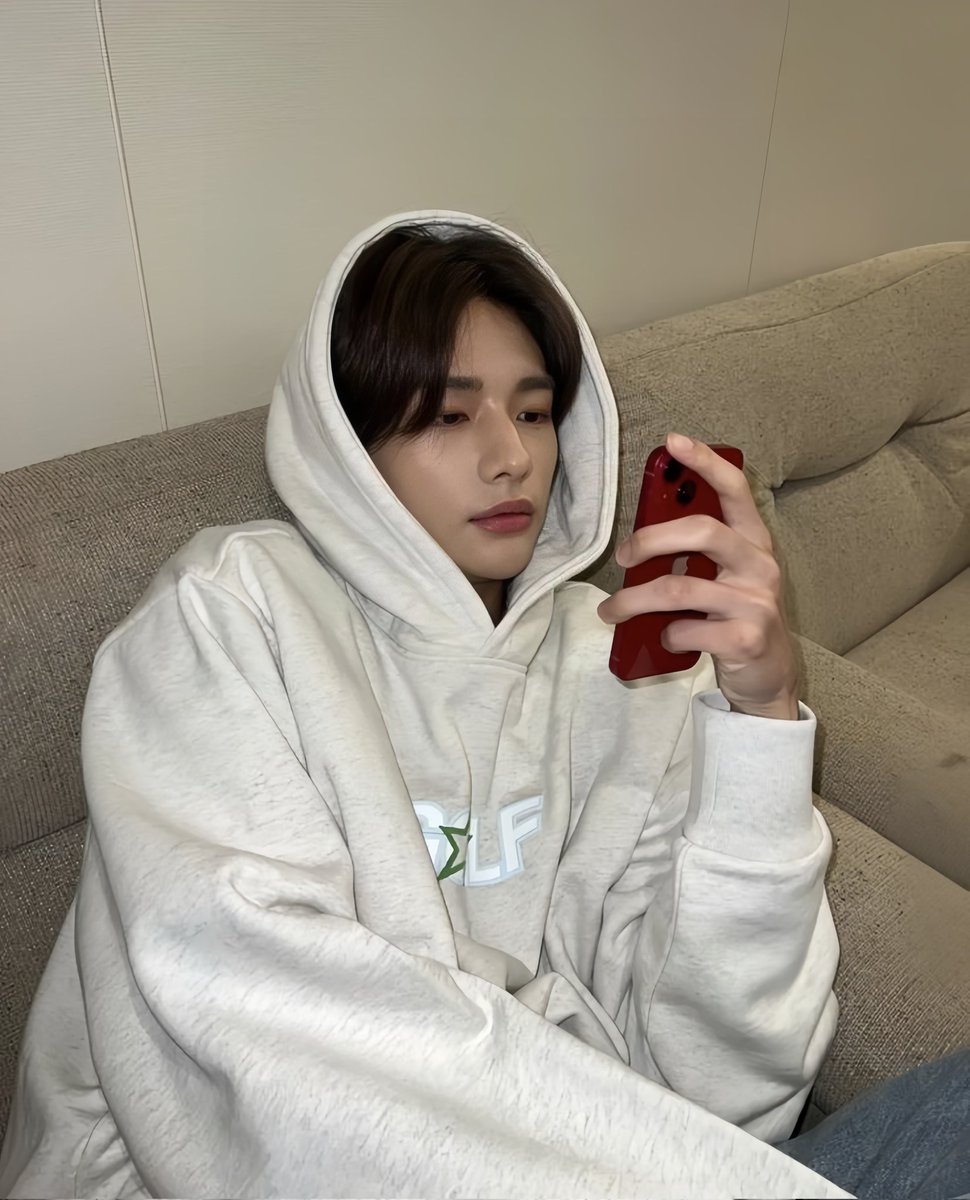 เว้นว่าง tweet media