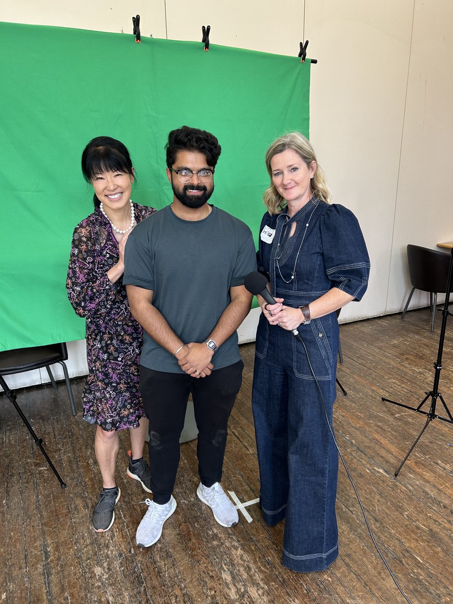 Mel Exon tweet media