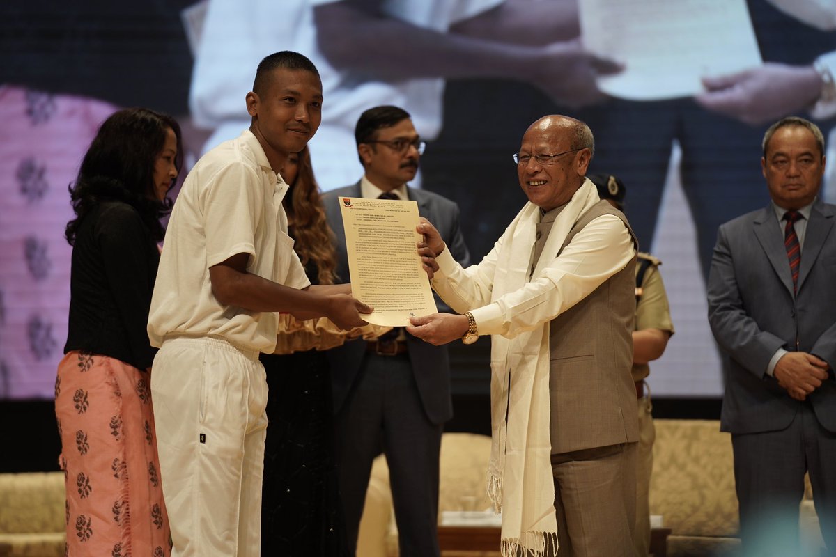 Glad to distribute 1010 Appointment Certificates to new recruits comprising of various ranks of <a href="/MeghalayaPolice/">Meghalaya Police</a>.

The state has faced numerous challenges from 2019 to complete the recruitment process of the 1010 police personnel but we stayed committed to fill these vacancies