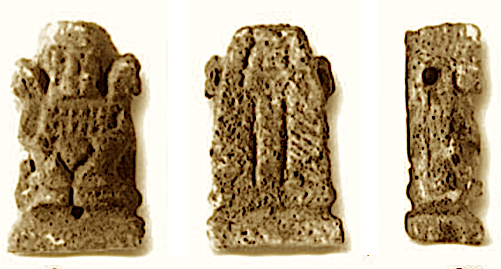 projecteuemot's tweet photo. Depositat al Museu Municipal «Jerónimo Molina» de Jumella, a la comarca de l’Altiplà, hem trobat aquesta figureta de pasta vidrada d’un Patec Panteó, descoberta a la tomba numero 150 del jaciment de la necròpoli del “poblado” a Coimbra del Barranco Ancho. https://t.co/MTL4NyqEsd