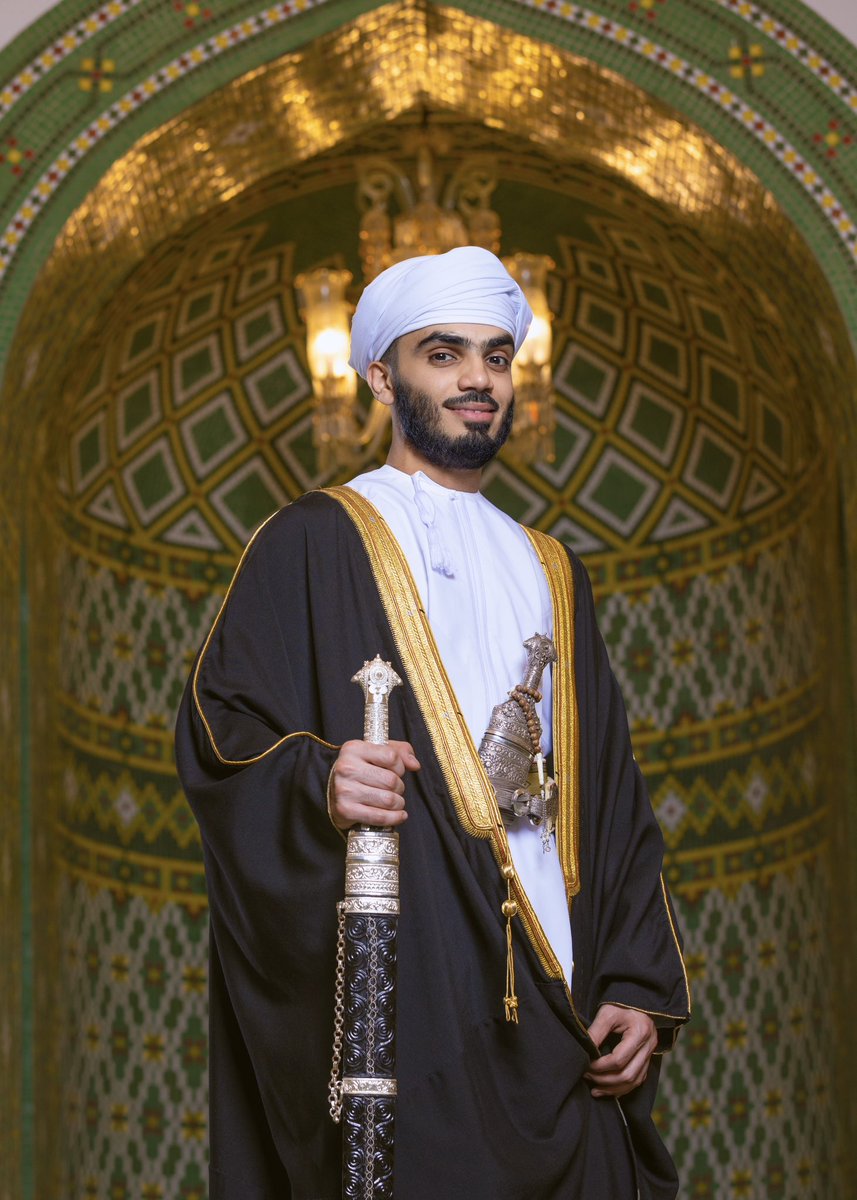 ﴿ وَمِنْ آيَاتِهِ أَنْ خَلَقَ لَكُم مِّنْ أَنفُسِكُمْ أَزْوَاجًا ﴾

الحمدلله الذي بنعمته تتم الصالحات ، الحمدلله حمداً كثيراً طيباً مباركاً فيه 🤍✨

تم عقد قرآني ليلة الجمعة 3 محرم 1445 هـ 🤎

سائلاً المولى عز وجل التوفيق لي ولكم 🖤