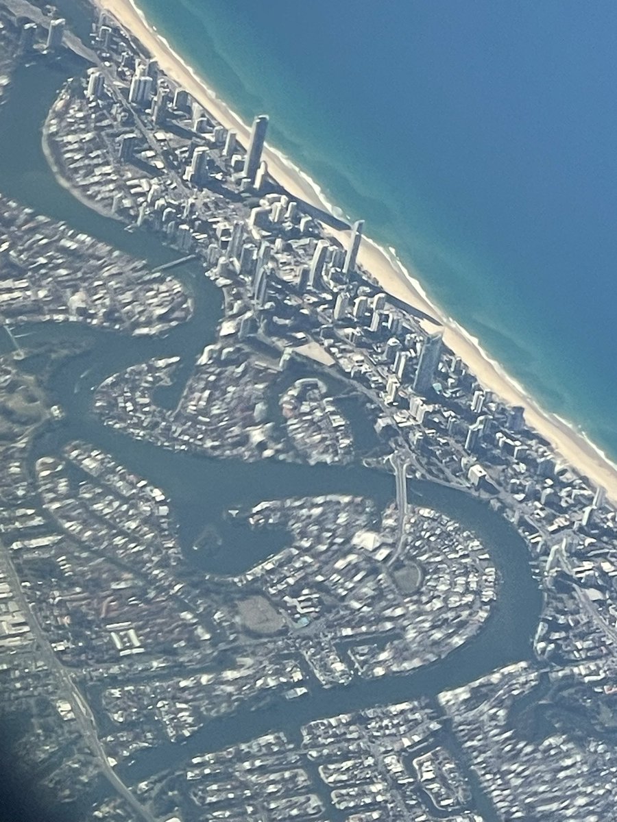 Jasper_Coffee's tweet photo. @walterkirn Window seat around the world. Recent flight. Gold Coast  &amp; Castaways Beach .QLD Australia. https://t.co/ULpq8Yzt6F
