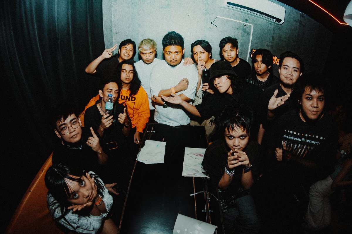 ONECLKSTRAIGHT's tweet photo. FRIENDS

📷 by @__thebiz https://t.co/KiPINShuUT