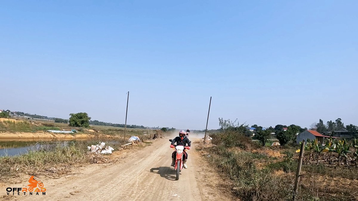 vietnamriders1's tweet photo. Off-road motorbike riding fun - the dirt speaks for itself! ๐๏ธ
๐ฒ https://t.co/hVu6MTaCPR
#ridingfun #roughsport #skillenhancing #vietnam #xuhuong2023 #trending2023 #motorbike #motorcycle #tour #rental #honda #XR250 #XR150L #CRF150L #CRF250L #CRF300L https://t.co/vn5LxT4HNv
