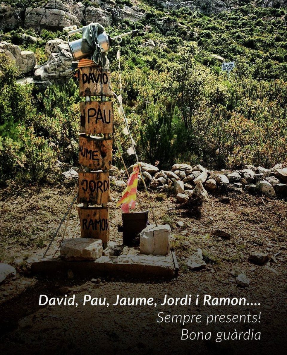 No us oblidem!! 14 anys!