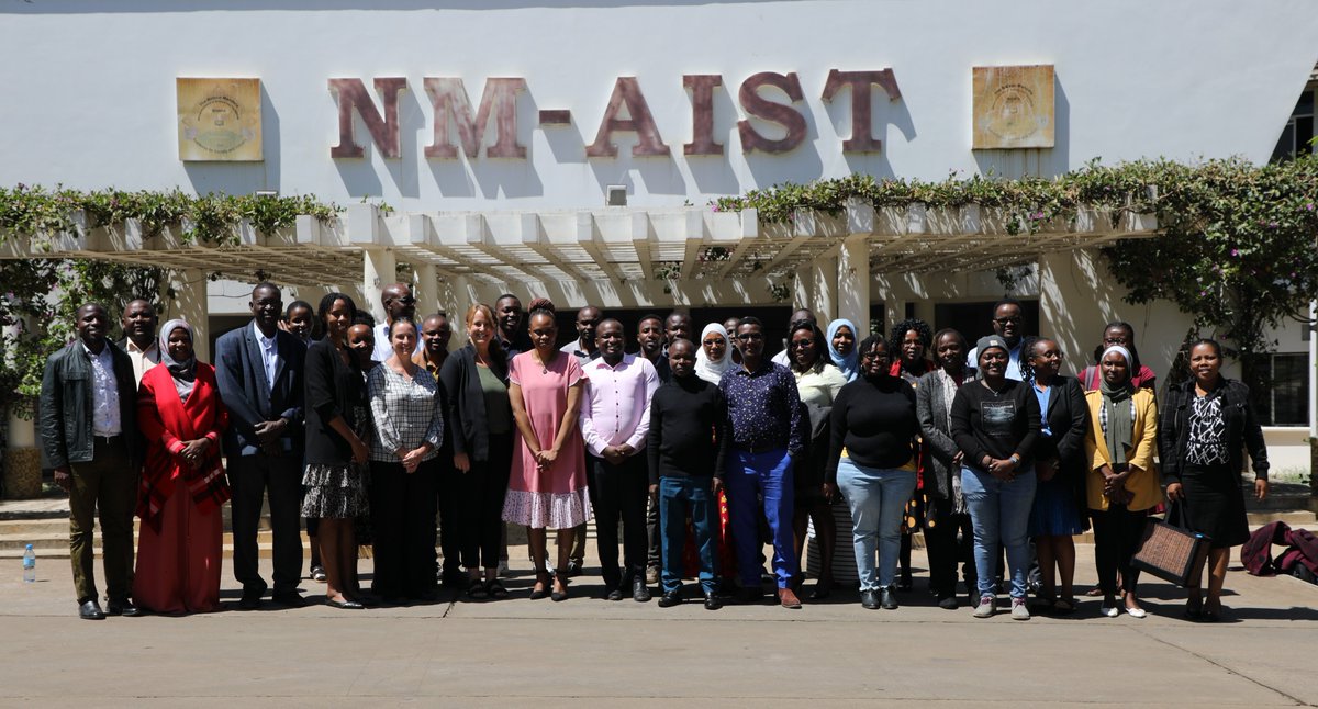 wisefuturestz's tweet image. #Ongoingworkshop
Focus areas,  Qualitative research Design &amp;amp; Methods | Qualitative Data Analysis

#researchdissemination @anyandwi12