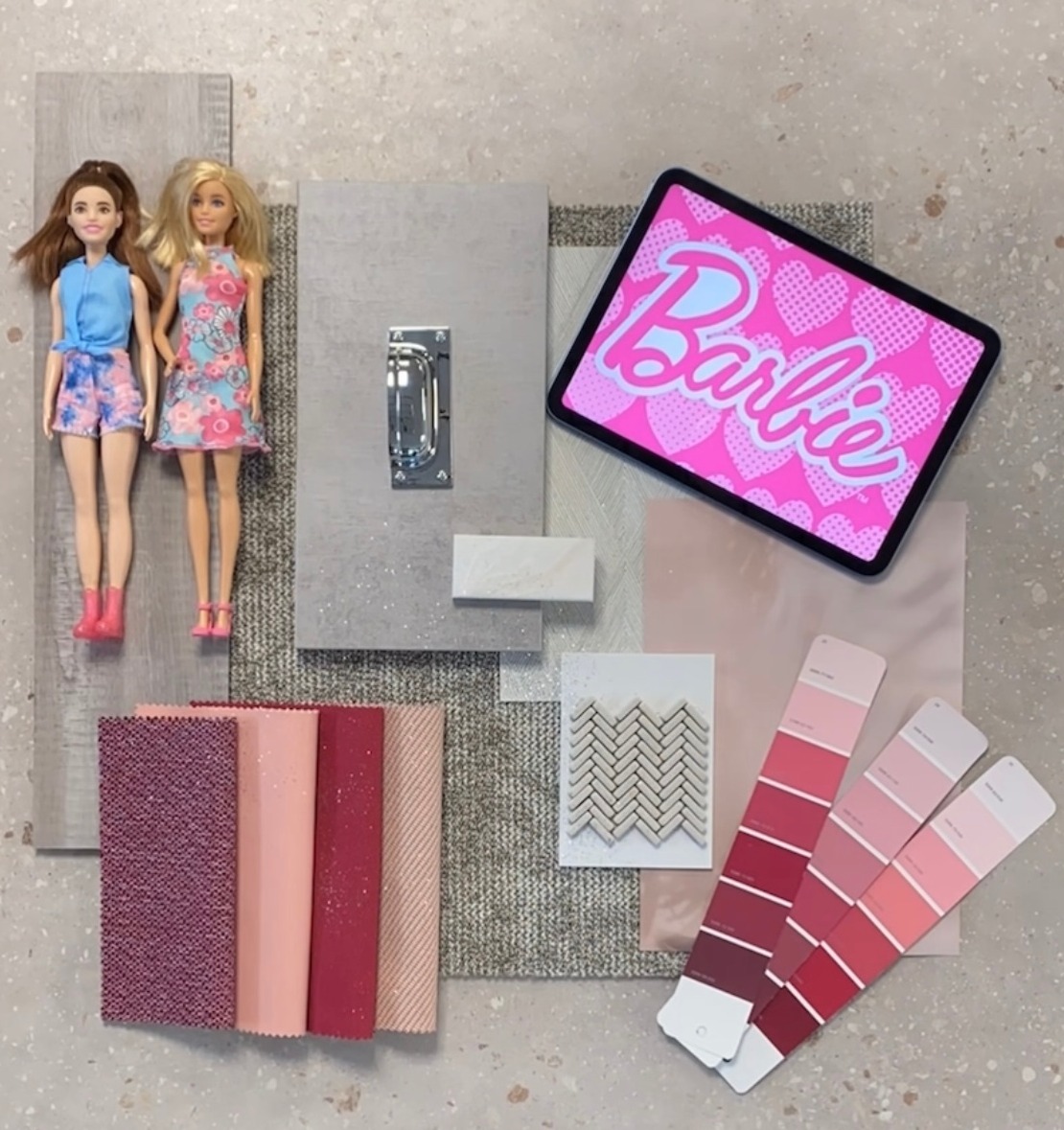 BI goes Barbie 💅🎀👛👗👠💄🐕

#barbieworld #barbiemovie #barbieoffice #interiordesign #designtrends #dreamoffice #pinkoffice #barbiesdreamoffice