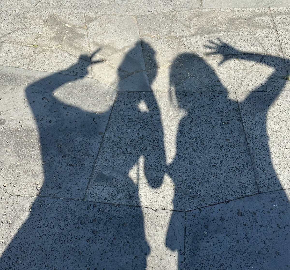gorehthinker's tweet photo. the goreh trip in jeju 🍊🧡🤍

#GOEUN #고은 #IREH #이레 
@RBW_PURPLEKISS https://t.co/oBD0W7XikW