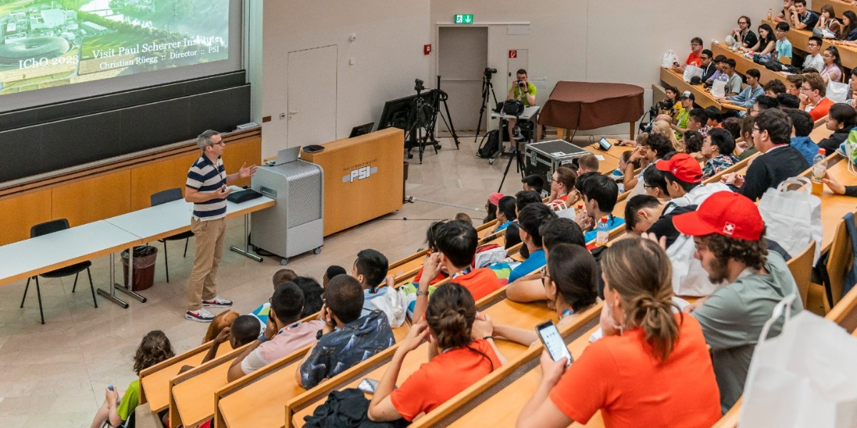 psich_de's tweet image. 💥 Spannender Tag am PSI! 💥 400 jugendliche Teilnehmende der 55. Internationalen Chemieolympiade #icho2023 besuchten gestern das PSI und die #SwissLightSource #SLS.