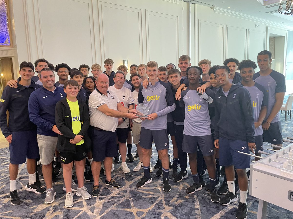 SpursOfficial's tweet photo. After another training session and a woodland escape room activity, our U18s received a commemorative gift from members of our Cork City Official Supporters’ Club to mark their visit to Ireland 🇮🇪 https://t.co/9bgPl3vLFN