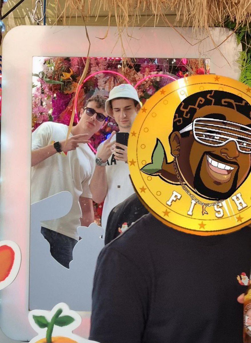 We were just taking a pic when we stumbled upon <a href="/cryptofishx/">fish | LFJ.gg</a> 

Nice smile though😁