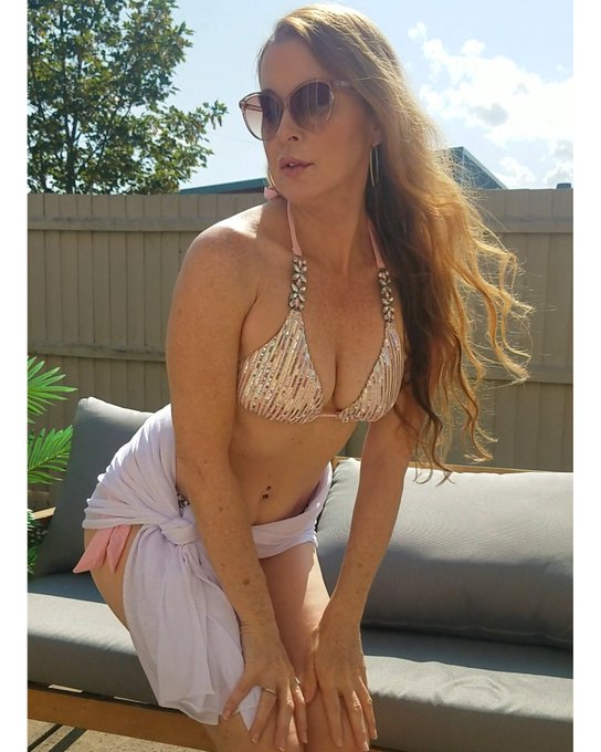 Happy friday💕 Which pic is your favourite 1, 2 or 3? For the full set of this and much more go to the