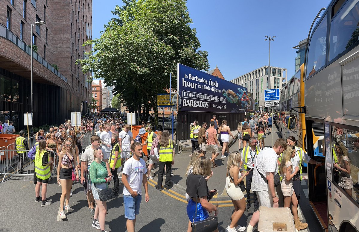 Stagecoach Manchester delivers for Parklife festival &gt;&gt;&gt; 
buff.ly/44xR9e8