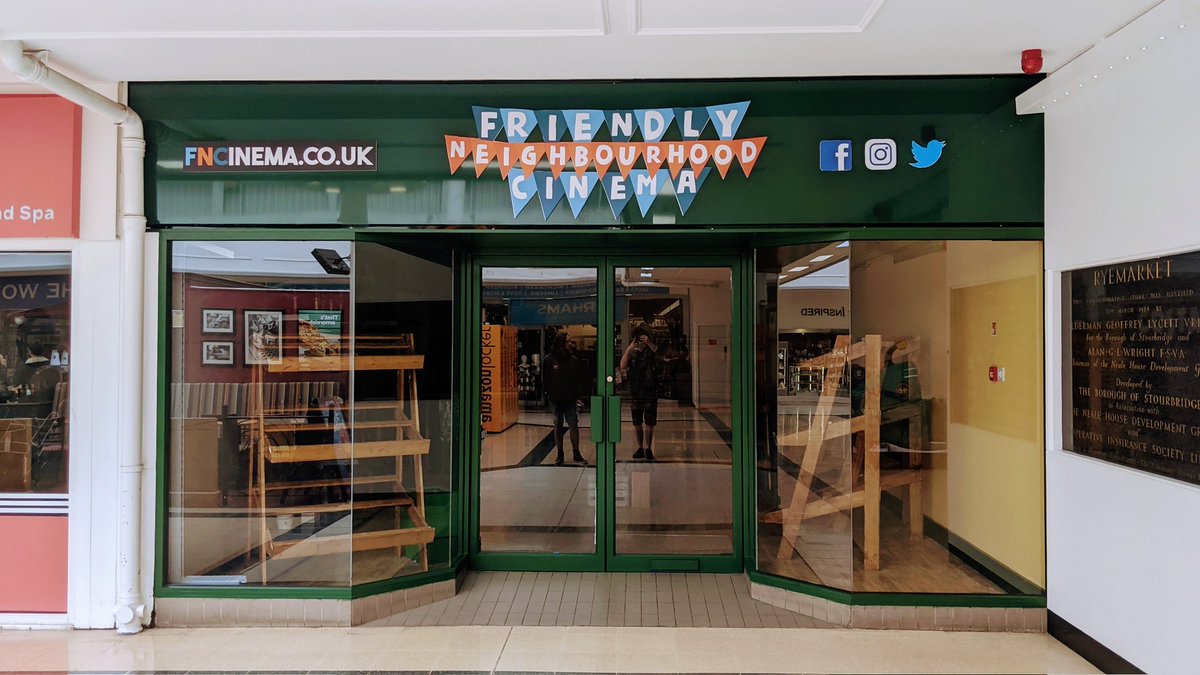 *rye smile* 😏
#Ryemarket
.
.
.
#comingsoon #popupshop #oneweekendonly #august #popup #cinema #film #stourbridge #consumerism #cultfilm