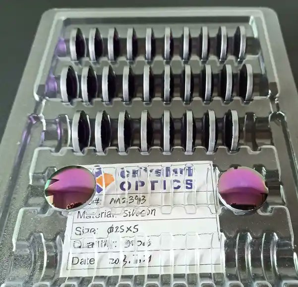 Silicon Lenses used for imaging at 3-5μm region

crysmit.com/Silicon

#lens #colorsorter #forsale #lenses #robot #optic #industrial #photonics #commercial #computer #laser #optical_design #optoelectronics #laser #crystals #Nonlinearcrystal #opticalproducts #Silicon #infrared