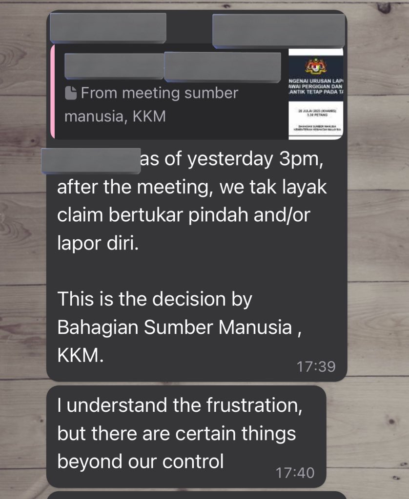 HKontrak's tweet photo. Pegawai dah sedia untuk lapor diri di tempat jauh.

Demi penjawatan tetap.
Demi tugas.

Diarah lapor diri. Tapi tanggungan sendiri. Tidak layak buat tuntutan.

Dah tengah bulan ni. Tengok poket pun dah nangis.
Mereka ini bukan Dr Ali.

@KKMPutrajaya @DrZalihaMustafa https://t.co/VxtLMkQGcB