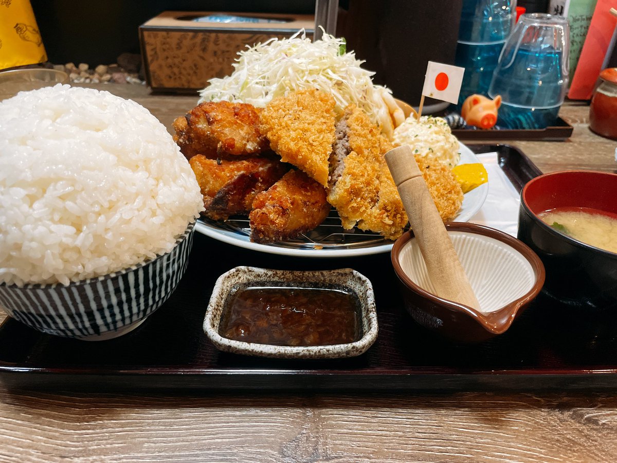 minamikitagi's tweet photo. 多すぎて食べてから7時間経ったけどお腹いっぱい https://t.co/mx8FyAIrxs