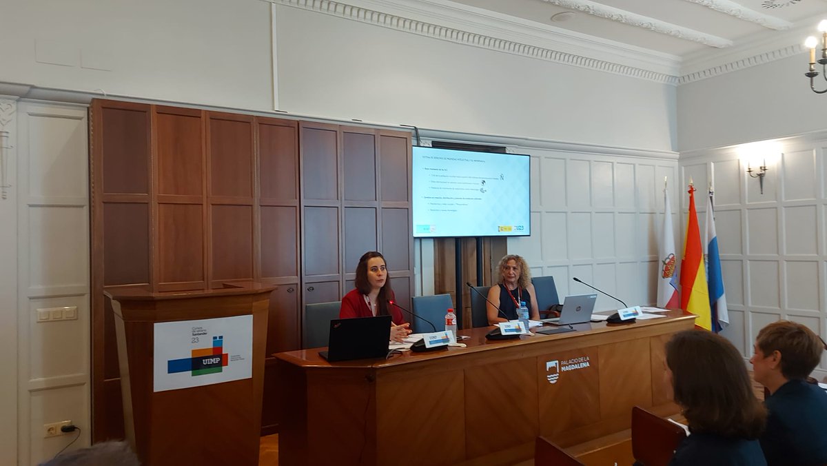 OEPM_es's tweet photo. En la última jornada de nuestro curso tratamos temas de propiedad intelectual, con Carmen Páez, directora general de @iccgob, @culturagob, y la importancia de los activos intangibles como palanca de competitividad, con Pablo López, director general del @BrandsofSpain.
#cursoUIMP https://t.co/7L9mkBpHtf