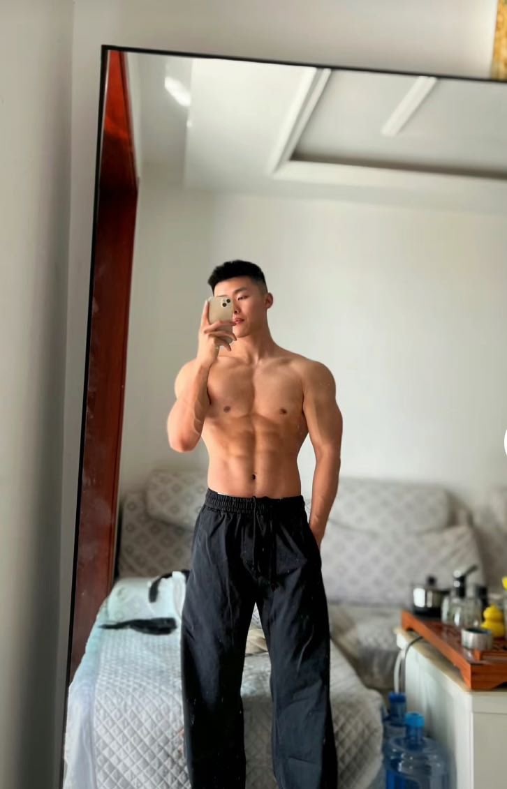 putritianti2's tweet photo. #男士spa #按摩推油 #mb #男模 
#男同 #gay #同志男男 #spa
 #rush #同城按摩推油 
#同城服务
预约加QQ 323371772 https://t.co/K2JYBv7EUE