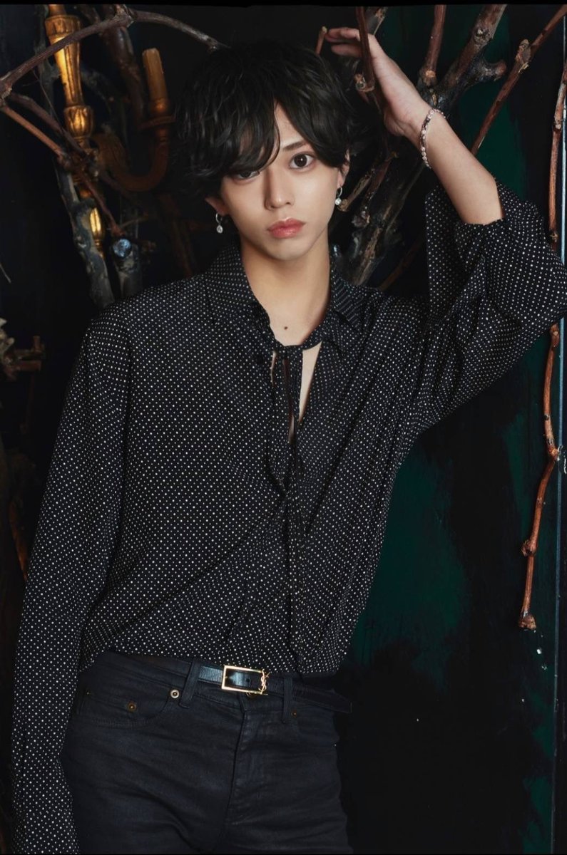 FuruyaG1's tweet photo. 7/20
3店舗合同営業
売上No.発表！！
見事ラストソングを獲得したのは...

PARTY
十夜 颯斗 幹部補佐
@hayato1562

昇格して売上も絶好調！
今後の3店舗を引っ張ってくれる存在ですね😳

No.2
JP[w]1
紗月玲王 幹部補佐
@1_reo_5959 

No.3
KARMA
長門 副主任
@nagamonyo 

Next September.. https://t.co/oTyoHIfjIq