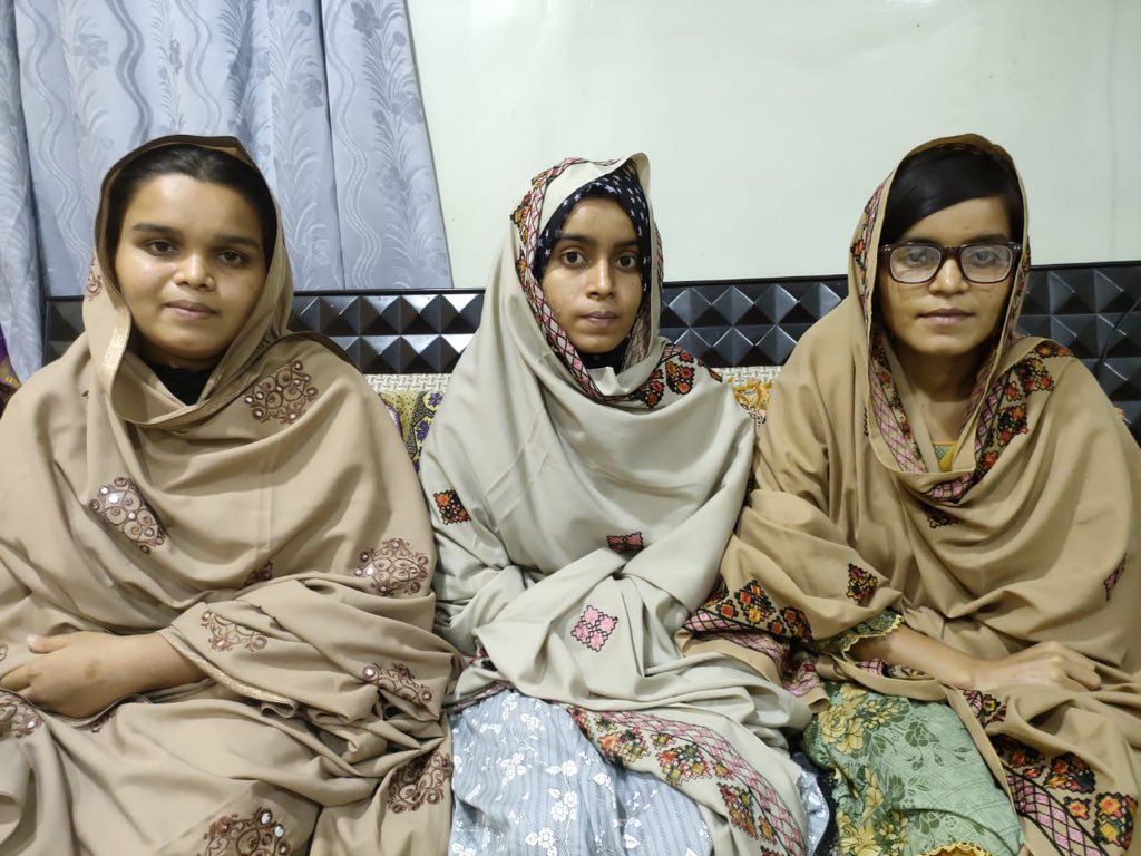 Three Hindu girls got converted at Dahrki, Ghotki, Sindh.

It is happening almost regularly and the state especially ruling Party PPP in Sindh is silent on Forced Conversion issue as if Hindus in Sindh don’t matter to the state.

#StopForcedConversion #HinduGirlsMatter