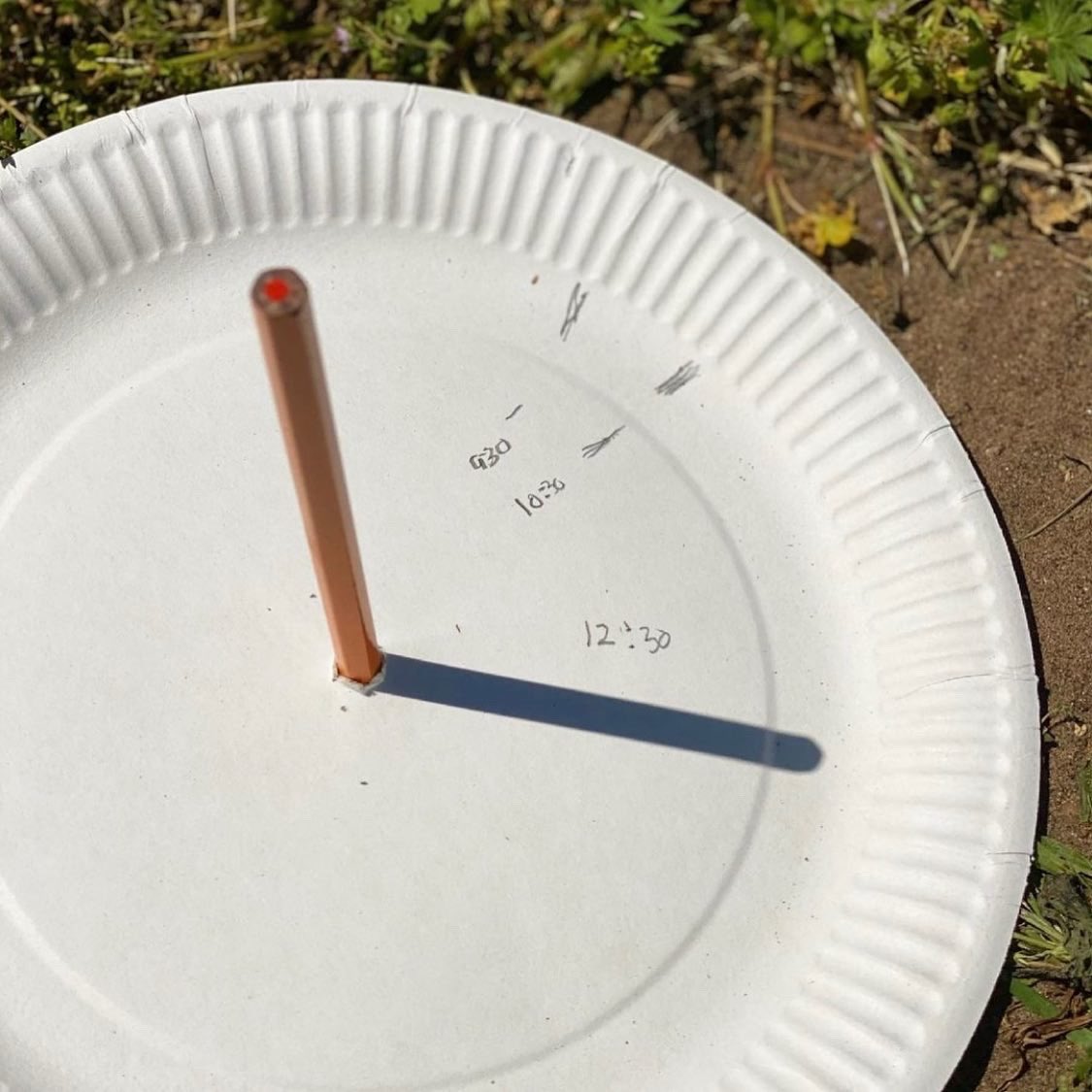 Barnhamlearners's tweet photo. Year 5 have loved learning about the Ancient Maya! This linked perfectly with their science topic where they were learning about day &amp; night because the Maya used sundials to tell the time! They did an experiment outside to see how the Earth rotated &amp; then designed sundials ☀️🕒 https://t.co/z9XsPRIyw9