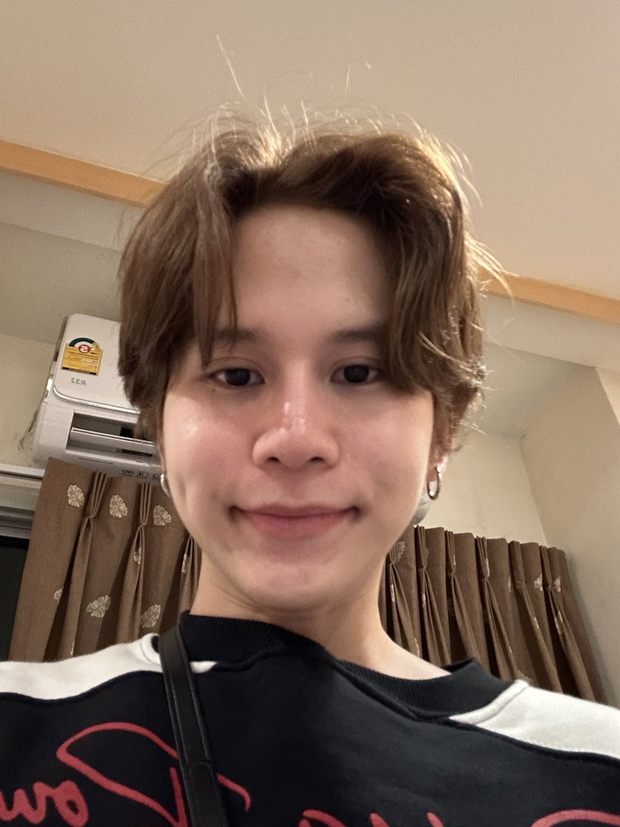 FiatAngelo's tweet photo. สภาพตอนง่วง https://t.co/2sVoEZrjji