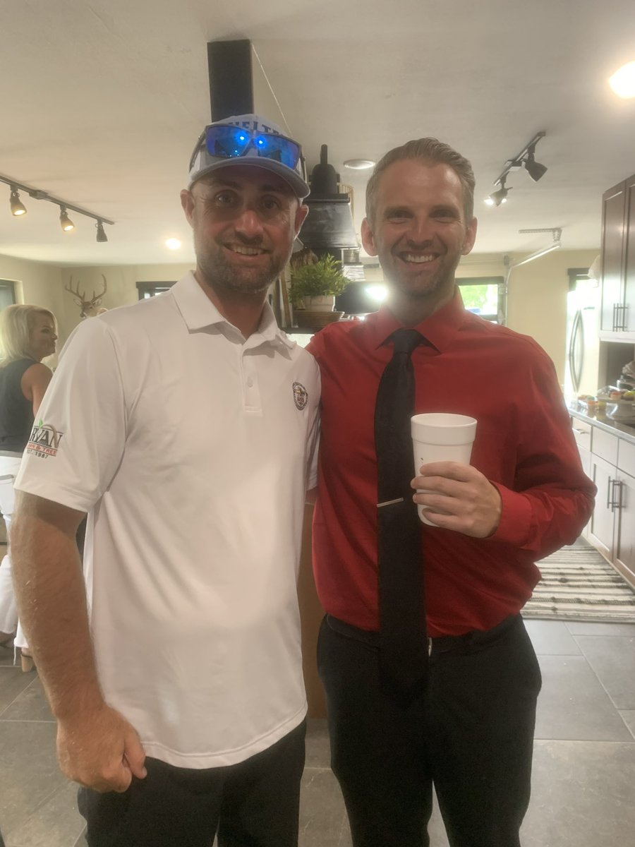 📍Great morning @ Evangel Football camp with the <a href="/avabears/">avabears</a>, great to catch up with EU football coach Dan Swofford
📍encouraged by the meet-n-greet with the new Superintendent of Mansfield School District Clint Hall.
Excited for the Mansfield community and schools.