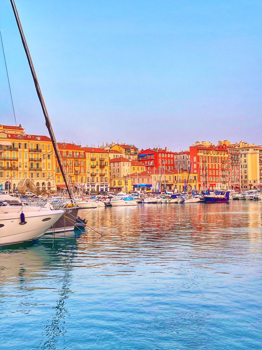harve65's tweet photo. Just another day in Nice 🤩😍 https://t.co/ApAzfwJsXy
