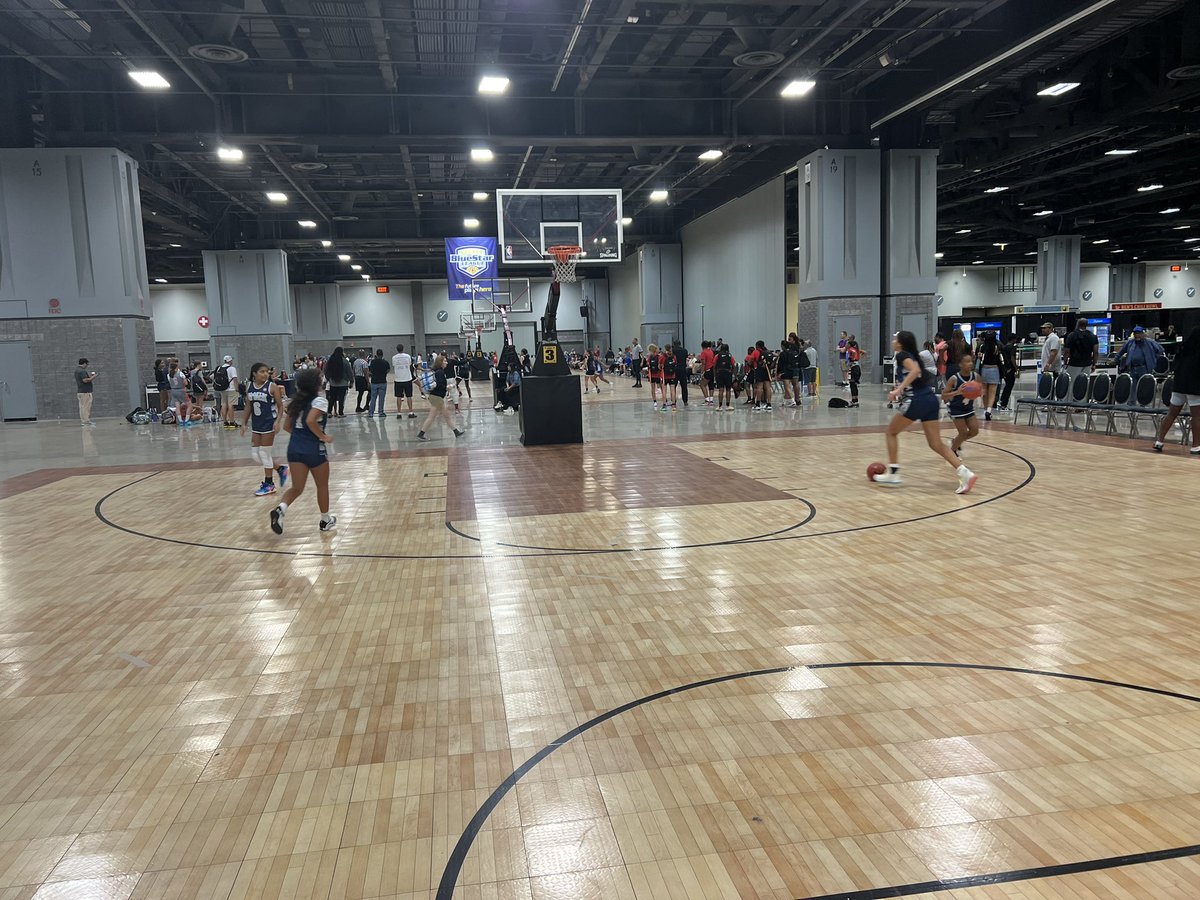 TeamAttack28GBB's tweet photo. Warming up for the @USJN . 
Let’s play hard Team Attack!!! https://t.co/FZ5huyTLON