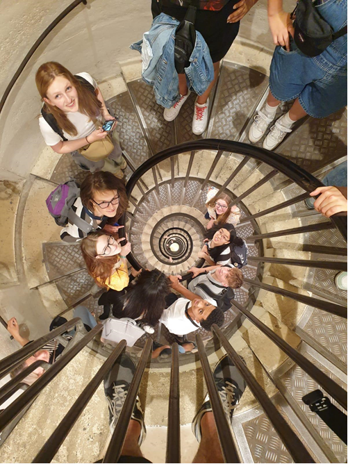 TaptonSchool1's tweet photo. Tapton Art, Textiles and French students explore the art and culture of Paris https://t.co/fy9kllp3Ym