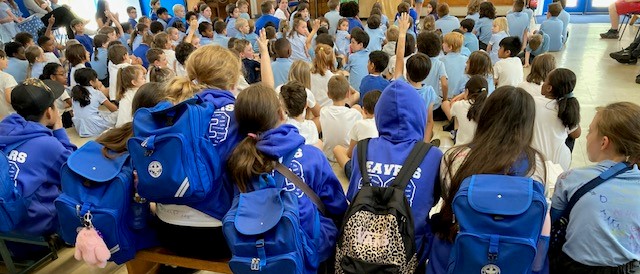 stmartinn11's tweet photo. Last assembly for our Year 6 class before  the annual 'Arch of Farewell' with Year 5 singing them out the door!  Best of luck Year 6 for your new secondary schools and have a great summer everyone! https://t.co/L33cUsEFpv