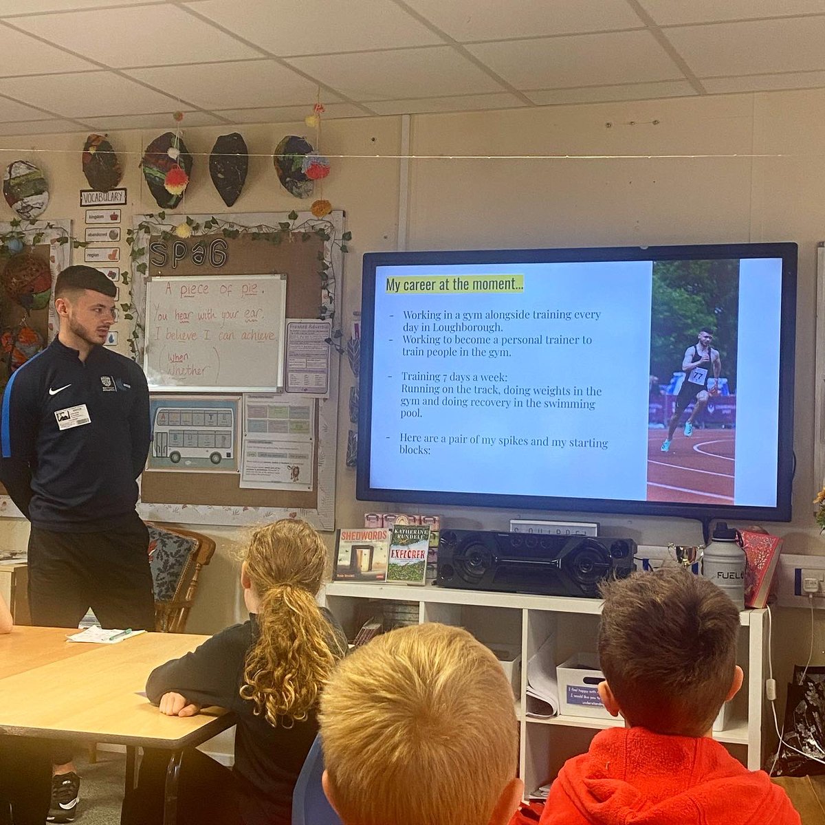 Barnhamlearners's tweet photo. The day before sports day, Adam Cross who is a national sprinter who runs the 100m &amp; 200m visited us to train us up for our races! He told us all about his running and daily routine to help him train to be the best he can be. The children were super quick and he was impressed!🏃🏻‍♂️ https://t.co/91Xk96csk5