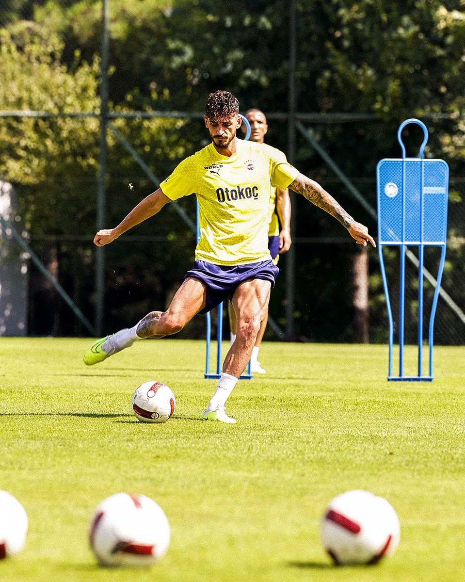 back to work ⚡️ 💛💙