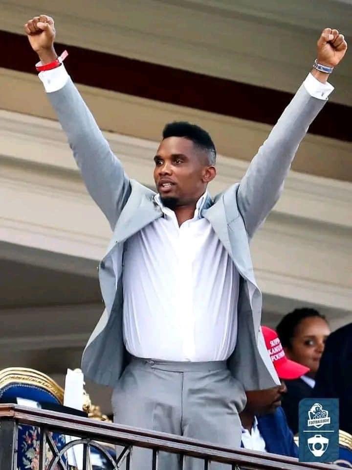 TheCameroonianZ's tweet image. L&apos;acharnement - #bashing - contre Samuel Eto’o « est niais, laid, moche. C&apos;est une entreprise de démolition, de destruction. Cet acharnement n&apos;est pas sain, il dégouline la haine. Il est surtout désespérant... »

Par Polycarpe Essomba, Journaliste #Cameroon