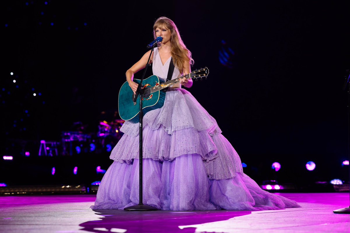 📈 Suite à l’annonce de son passage en France dans le cadre de sa tournée, Taylor Swift est l’artiste féminine la plus écoutée sur Spotify France depuis le 20 juin dernier.