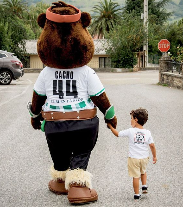 lechebuenpastor's tweet photo. 💚⚽️ ¿Alguien mas con ganas de fútbol? Otra temporada caminaremos de la mano de nuestro querido @realracingclub!!!
💯 años #Atulado
#lalechedelracing #patrocinadoroficial #realracingclub
#leche #origenlocal https://t.co/snDTGPvv1i
