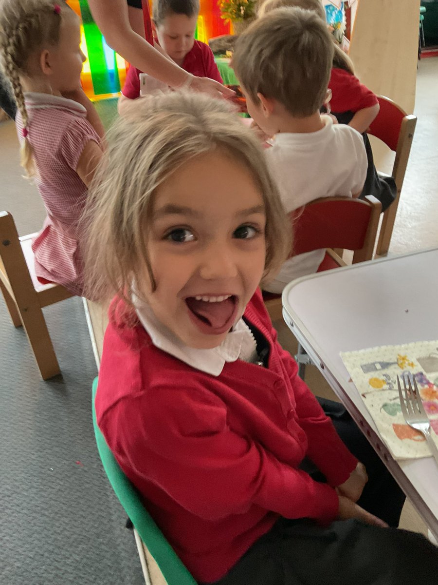 Miss Harrison tweet media