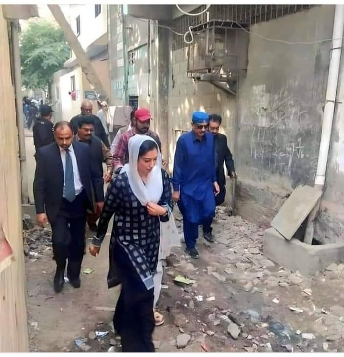 Sindhoo Nawaz Ghanghro (@sindhoonawaz) on Twitter photo 15 سالوں سے سندھ میں حکومت کہ بعد ان گلیوں سے گزرتے وقت کچھ شرم آ رہی تھی کہ کس منہ سے ووٹ لینے جا رہیں ہیں؟
اپنے ابا زرداری سے ضرور کہنا کہ آؤ ڈوب مریں ۔
<a href="/AAliZardari/">AsifAliZardari</a>
<a href="/AseefaBZ/">Aseefa B Zardari</a>
<a href="/SindhGovt1/">Government of Sindh</a> 15 سالوں سے سندھ میں حکومت کہ بعد ان گلیوں سے گزرتے وقت کچھ شرم آ رہی تھی کہ کس منہ سے ووٹ لینے جا رہیں ہیں؟
اپنے ابا زرداری سے ضرور کہنا کہ آؤ ڈوب مریں ۔
<a href="/AAliZardari/">AsifAliZardari</a>
<a href="/AseefaBZ/">Aseefa B Zardari</a>
<a href="/SindhGovt1/">Government of Sindh</a>