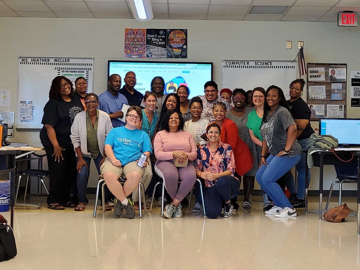 MADLearn's tweet photo. THANK YOU @DeKalbSchools for having us! Yesterday's @MADLearn PD Day with your amazing group of #educators from across the district was awesome!
#ProfessionalDevelopment #TEACHers #appdevelopment #STEM #appsthatmatter https://t.co/yaUPiLjld3