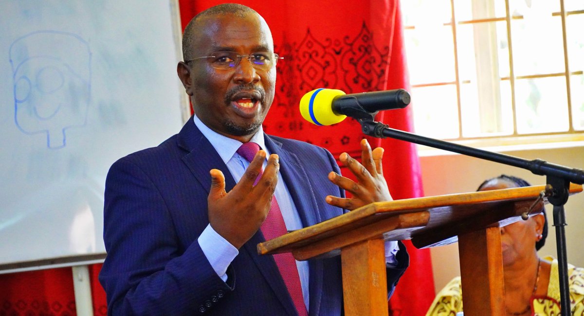 kyambogou's tweet photo. His Lordship Justice Lawrence  Tweyanze has appreciated the outgoing tribunal members for the work well done. He has asked the new Staff tribunal members to be Impartial, Accountable, Transparent and Good listeners in order to execute their duties effectively. https://t.co/xns5Si46jM