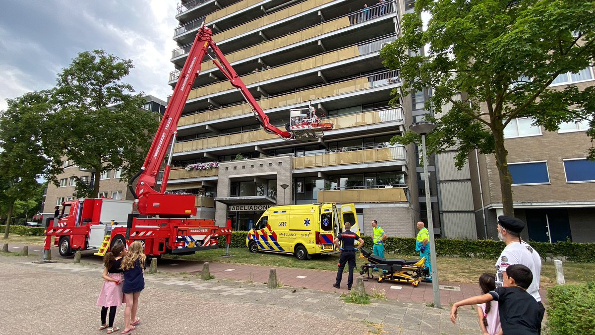 AlexanderdonkGP's tweet photo. Geen brand 🔥, maar wel effectieve hulpverlening op #Langdonk⛑️👌🏼‼️ https://t.co/aVccNgmxRZ