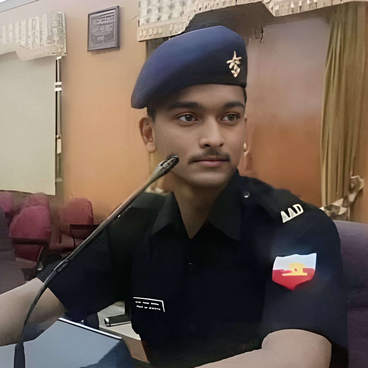 mnsadhikrut's tweet photo. साताऱ्याच्या परळी येथील सांडवली वारसवाडी भागातील २६ वर्षीय जवान विजय रामचंद्र कोकरे यांना जम्मू काश्मीर येथे कर्तव्य बजावताना वीरमरण आलं. देशासाठी बलिदान देणाऱ्या शूर विजयना महाराष्ट्र नवनिर्माण सेनेतर्फे भावपूर्ण श्रद्धांजली. #मनसेअभिवादन 🙏🏼🙏🏼🙏🏼 https://t.co/IVyjwlmWWb