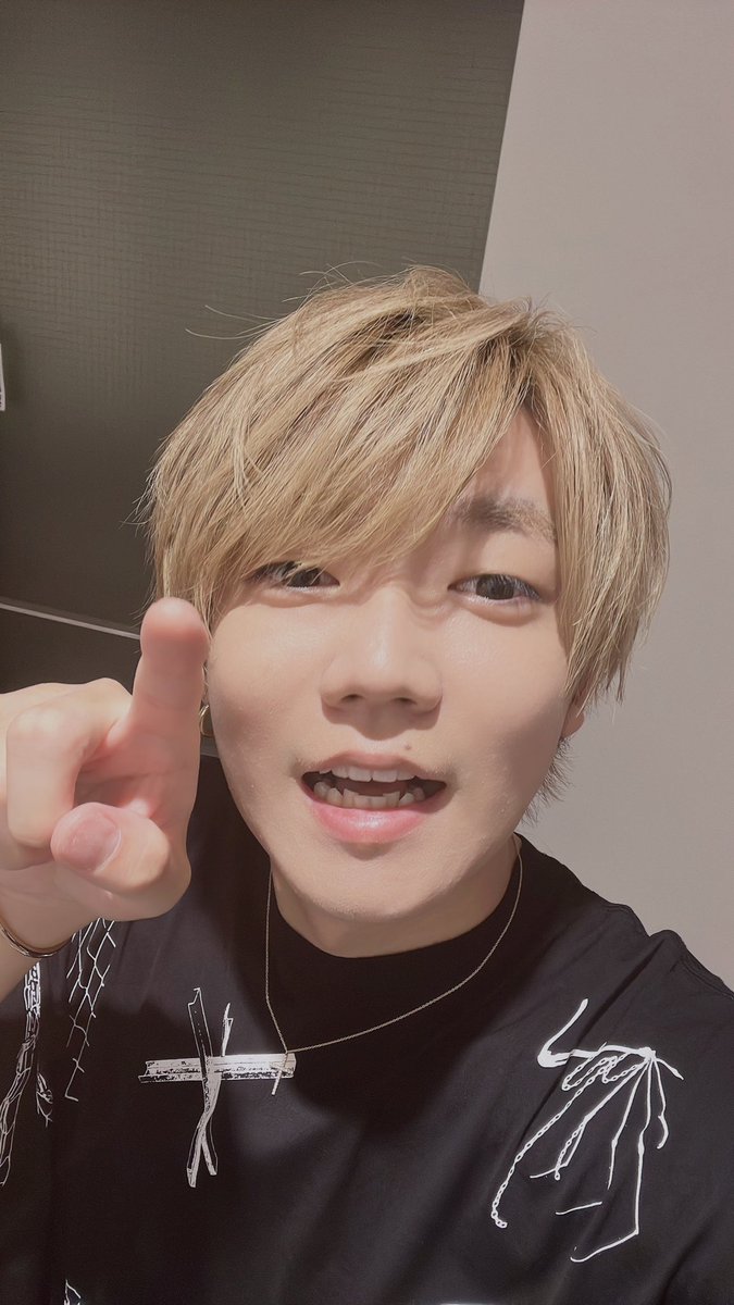 2023年7月22日 20時

めいちゃんから重大告知があります。

写真は絶対早めに帰ってきてねの顔です