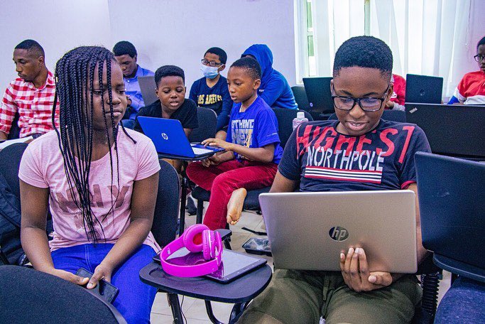 seedbuildersng's tweet photo. It's now less than 3 weeks to our next Tech Summer Camp for kids.

The right time for kids to start learning the skills of the future is now.

The Seedbuilders Tech SUMMER CAMP is an opportunity for kids to learn something different other than their usual curriculum. https://t.co/Sc0czHM1Q7