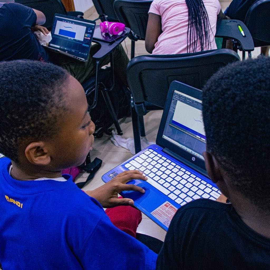 seedbuildersng's tweet photo. It's now less than 3 weeks to our next Tech Summer Camp for kids.

The right time for kids to start learning the skills of the future is now.

The Seedbuilders Tech SUMMER CAMP is an opportunity for kids to learn something different other than their usual curriculum. https://t.co/Sc0czHM1Q7